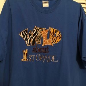 Teacher Wild About First Grade Blue tshirt sz XL